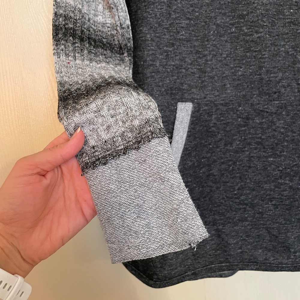 Maurices Sweater - Picture 3 of 9